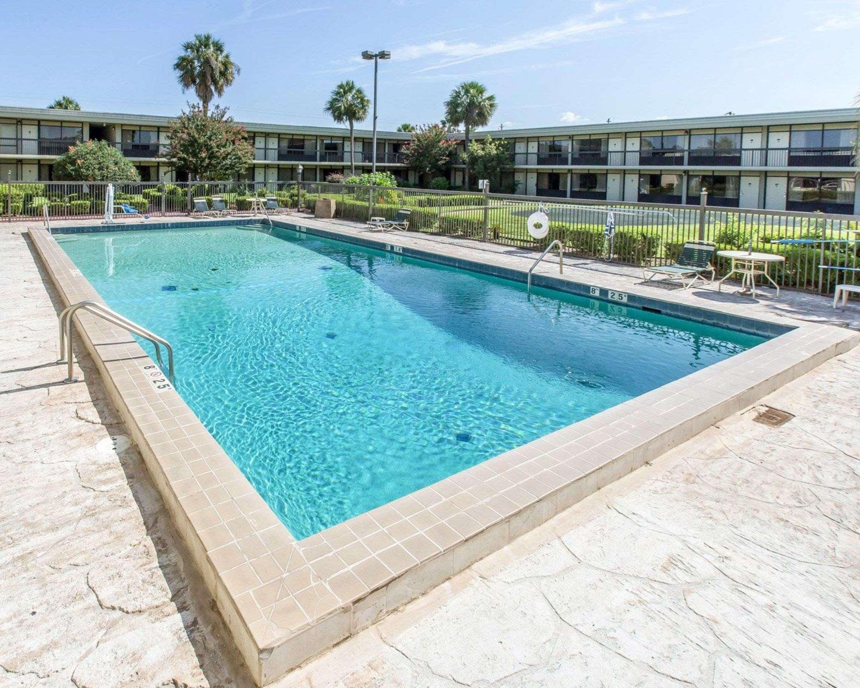 Quality Inn & Suites Waycross Kültér fotó