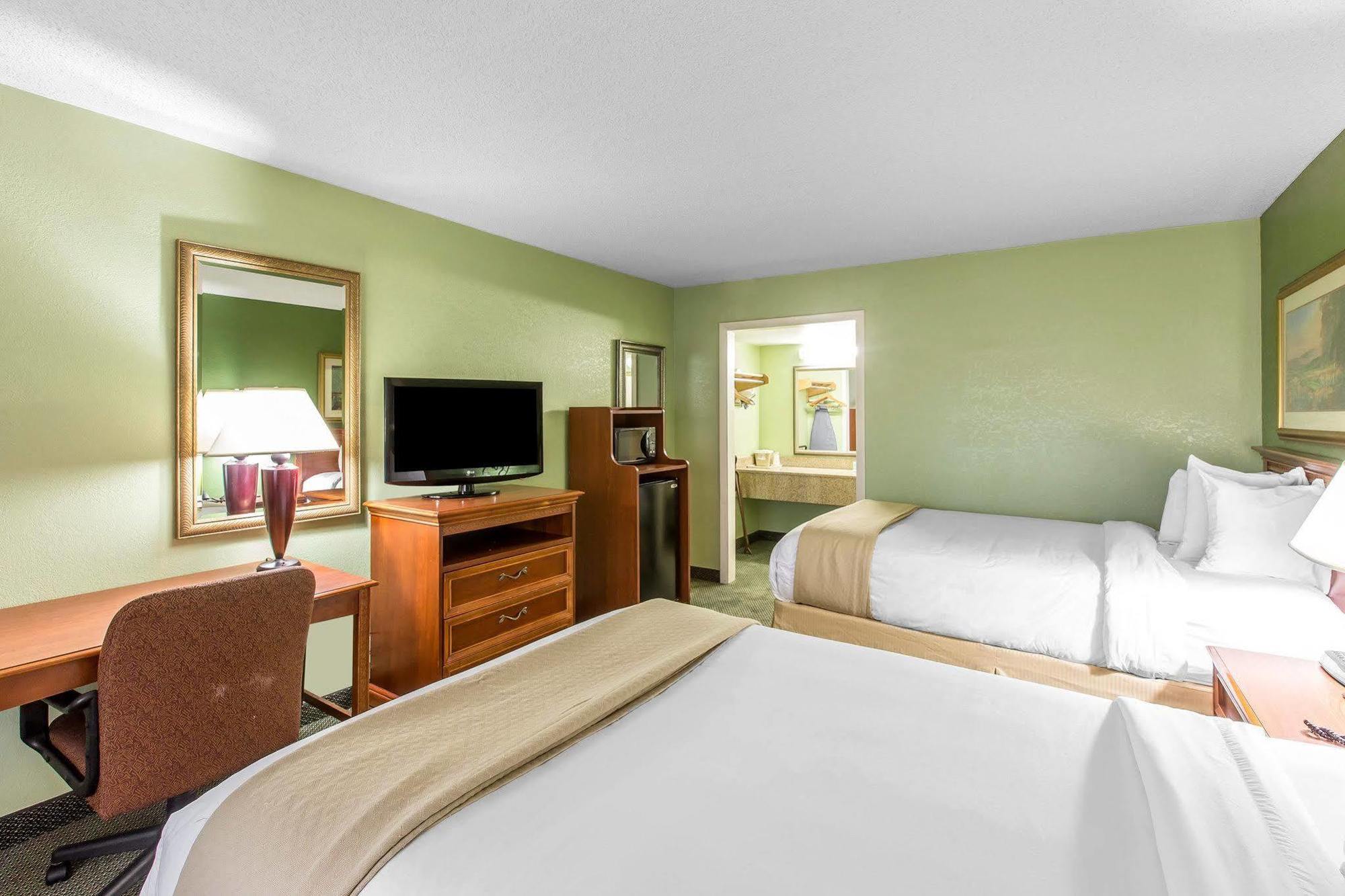 Quality Inn & Suites Waycross Kültér fotó